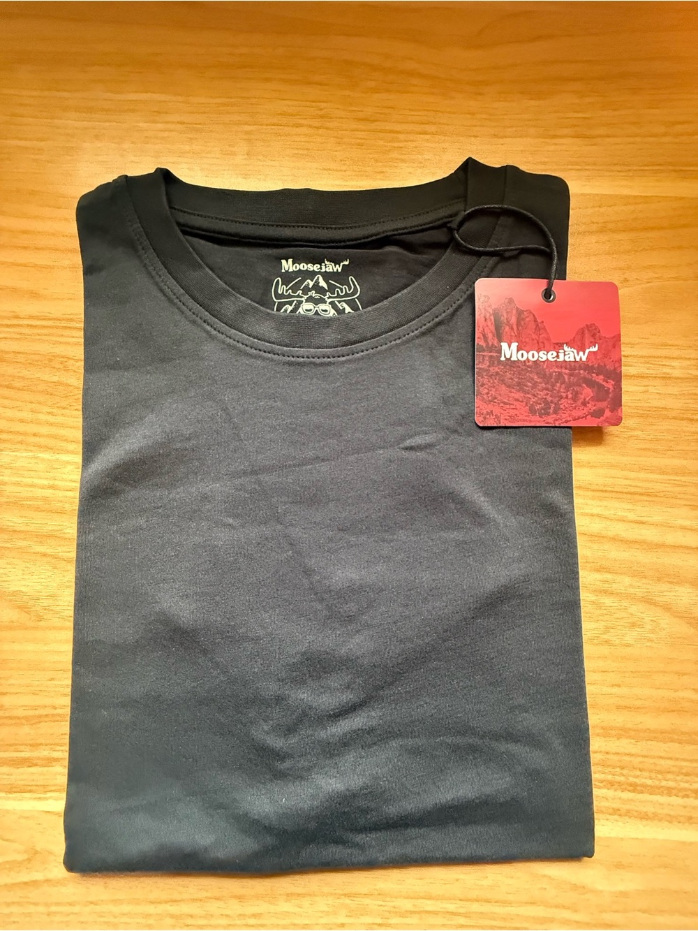 Moosejaw Men’s Black Crewneck Tee Medium
